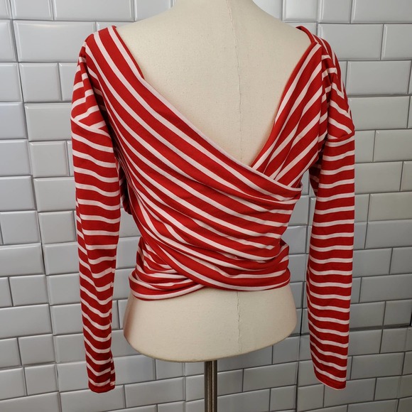 NWT FASHION NOVA | SUPERLOVE CROP RED WHITE STRIPED TOP CURVY PLUS SIZE 2X - Picture 11 of 14